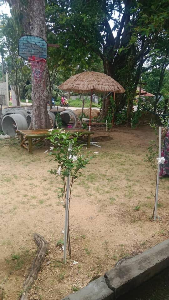 One Mek Studio Bachok Bagian luar foto